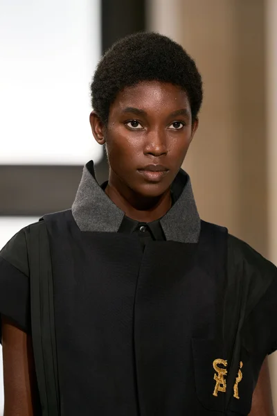 Look 17